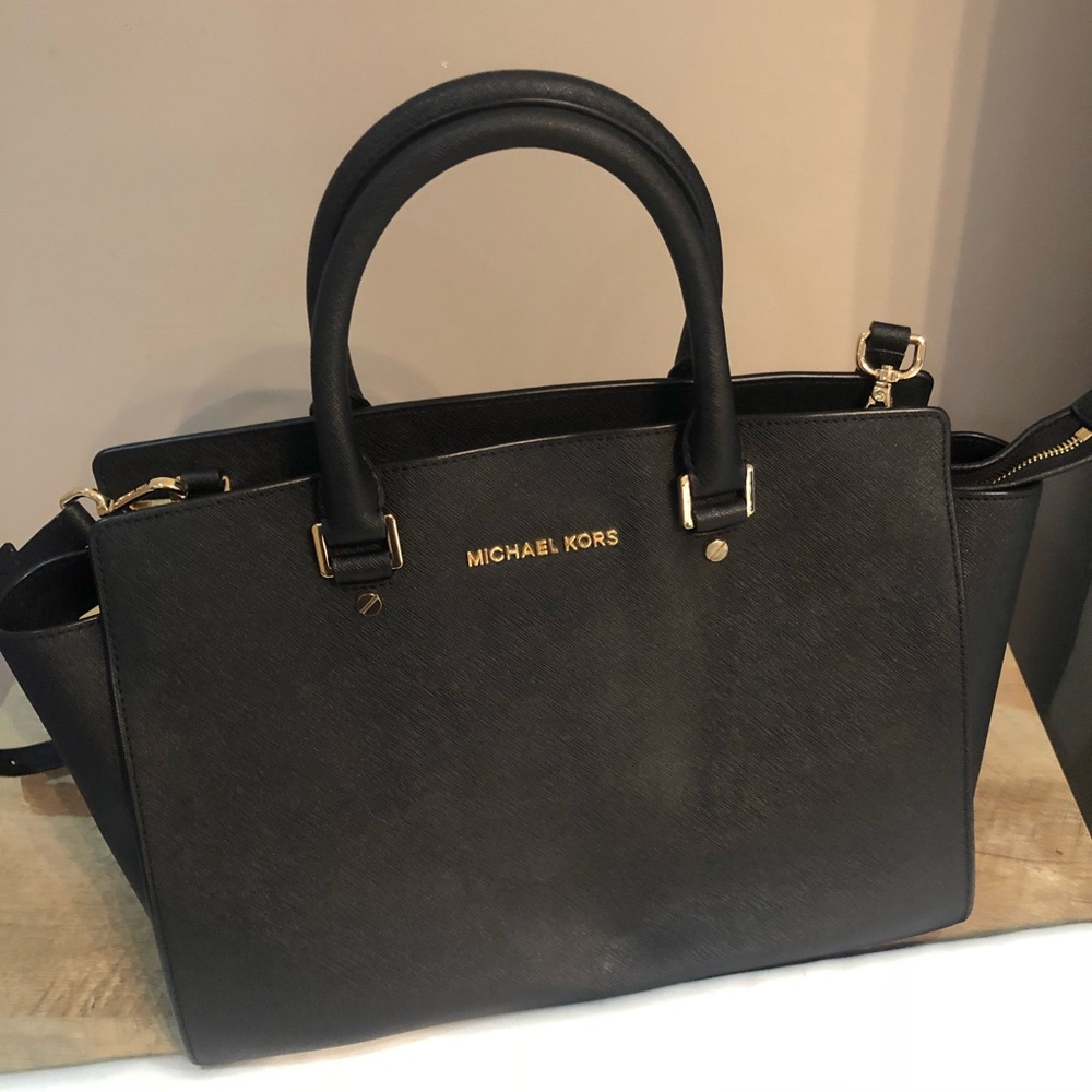 Michael Kors Black Purse 👜